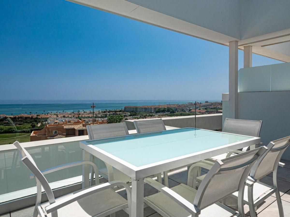 Via Celere 2326 With Sea View